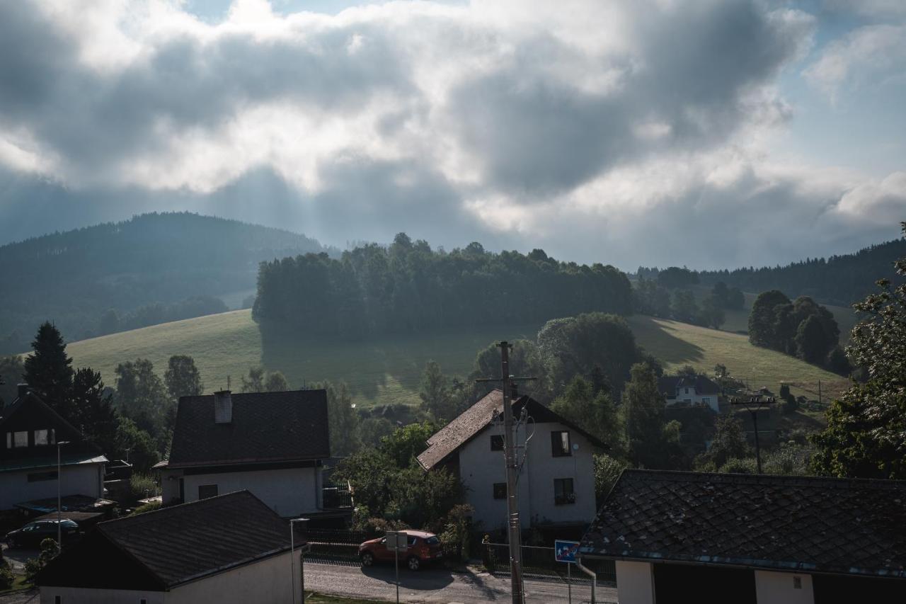 Apartman Sjezdovka Kasperske Hory Esterno foto